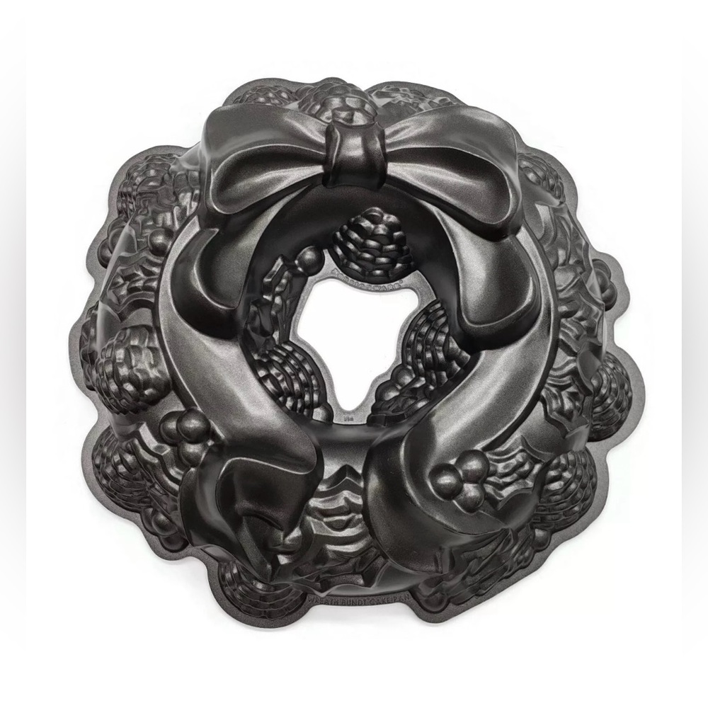 Nordic Ware Christmas Wreath Pan